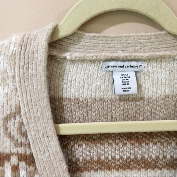 Cupcakes and Cashmere Soft &Cozy knit sweater Cardigan Fair Isle Tan Cream - Picture 2 of 6